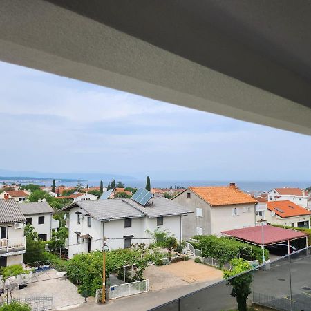 Apartmani M&L I M&J Malinska Esterno foto