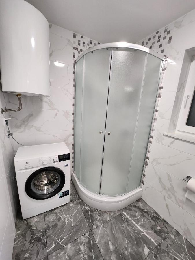 Apartmani M&L I M&J Malinska Esterno foto