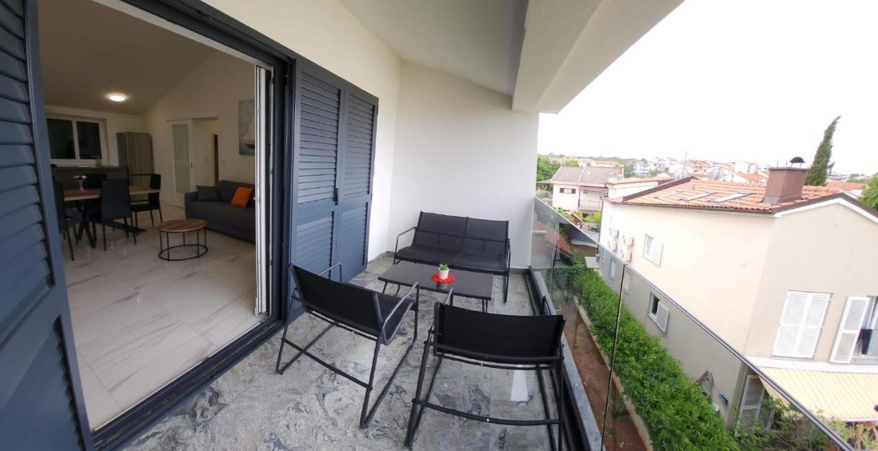 Apartmani M&L I M&J Malinska Esterno foto